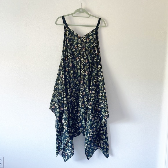 Conifer Dress Size Small - Picture 8 of 15